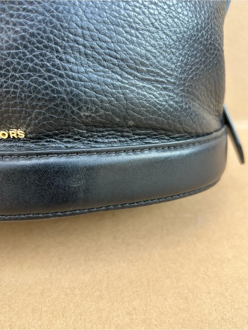 Michael Kors Reese Pebbled Leather Shoulder Tote Bucket Bag Chain Large Black